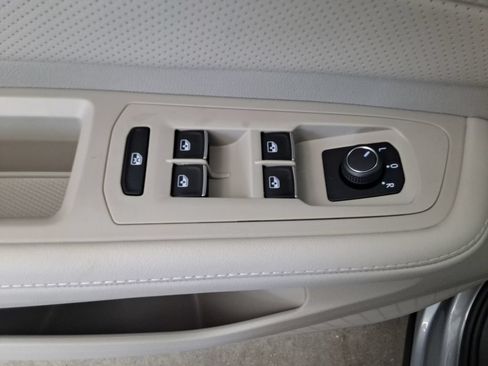 Used 2026 Volkswagen Atlas SE w/ Panoramic Sunroof Package FWD image 20