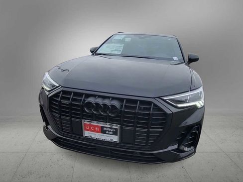 Certified 2023 Audi Q3 2.0T Premium w/ Black Optic Sport Package image 7