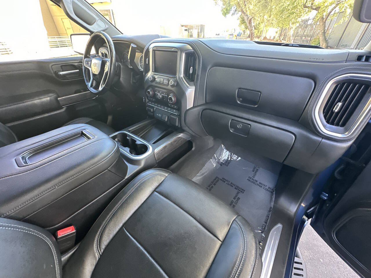 Used 2019 Chevrolet Silverado 1500 LTZ w/ LTZ Premium Package AWD/4WD image 13