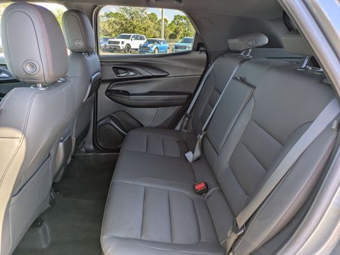 Used 2021 Chevrolet TrailBlazer RS w/ Convenience Package image 15