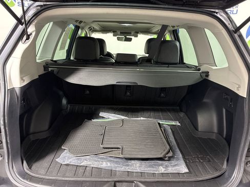 Used 2018 Subaru Forester 2.5i Touring w/ Popular Package #3B image 13