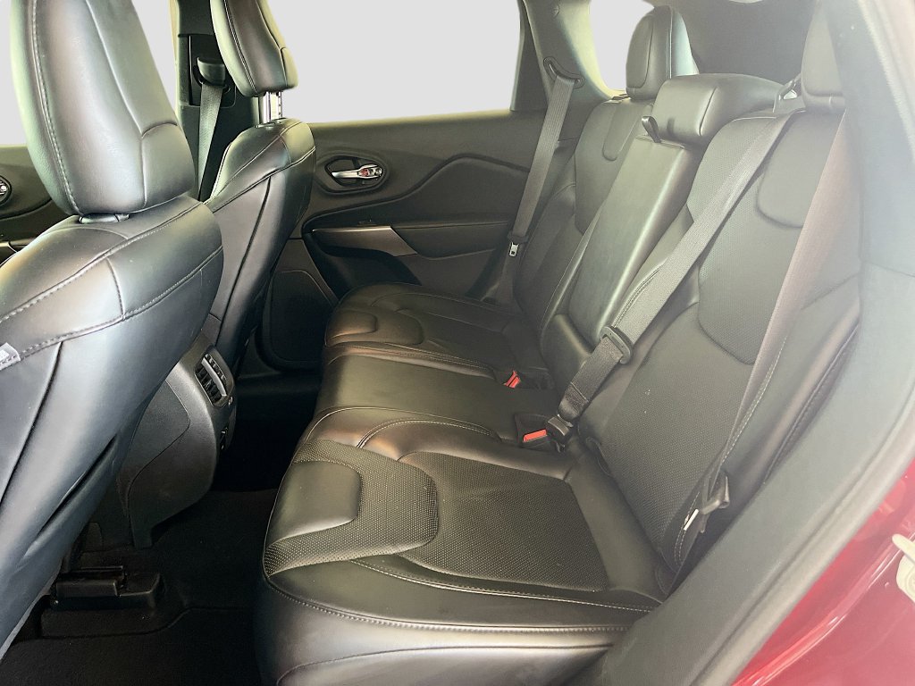 Used 2020 Jeep Cherokee Limited FWD image 24