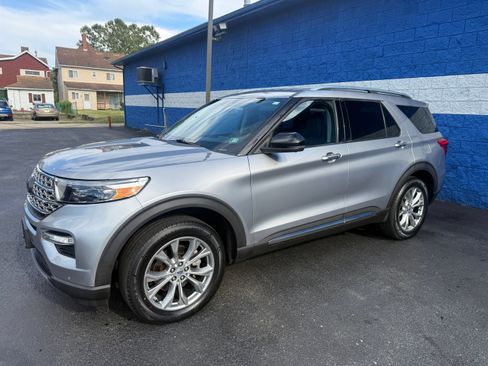Used 2020 Ford Explorer Limited w/ Class III Trailer Tow Package AWD/4WD image 5