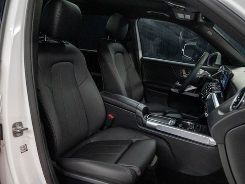 Certified 2026 Mercedes-Benz GLB 250 image 11