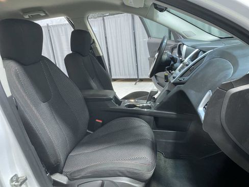 Used 2014 Chevrolet Equinox LT w/ Driver Convenience Package image 14