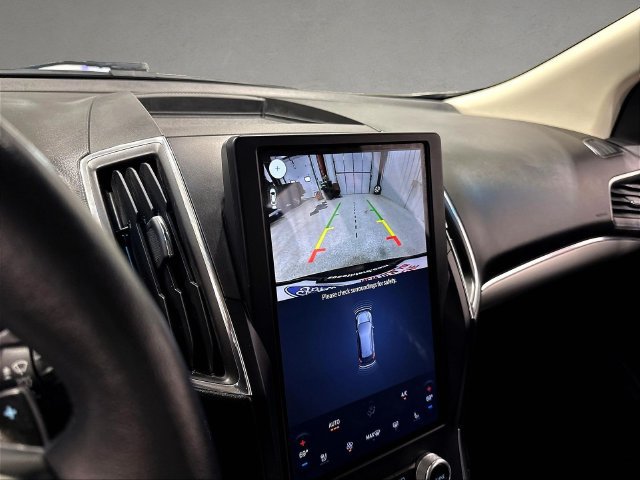 Used 2023 Ford Edge Titanium w/ Equipment Group 301A AWD/4WD image 18