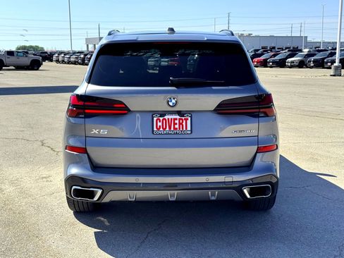 Used 2026 BMW X5 sDrive40i image 8