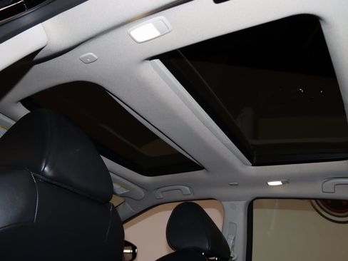 Used 2023 Nissan Maxima Platinum image 16