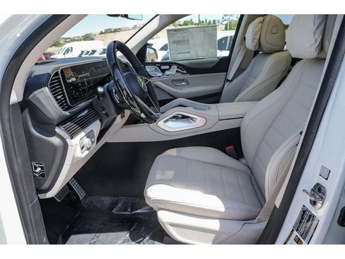 New 2026 Mercedes-Benz GLS 580 4MATIC image 18