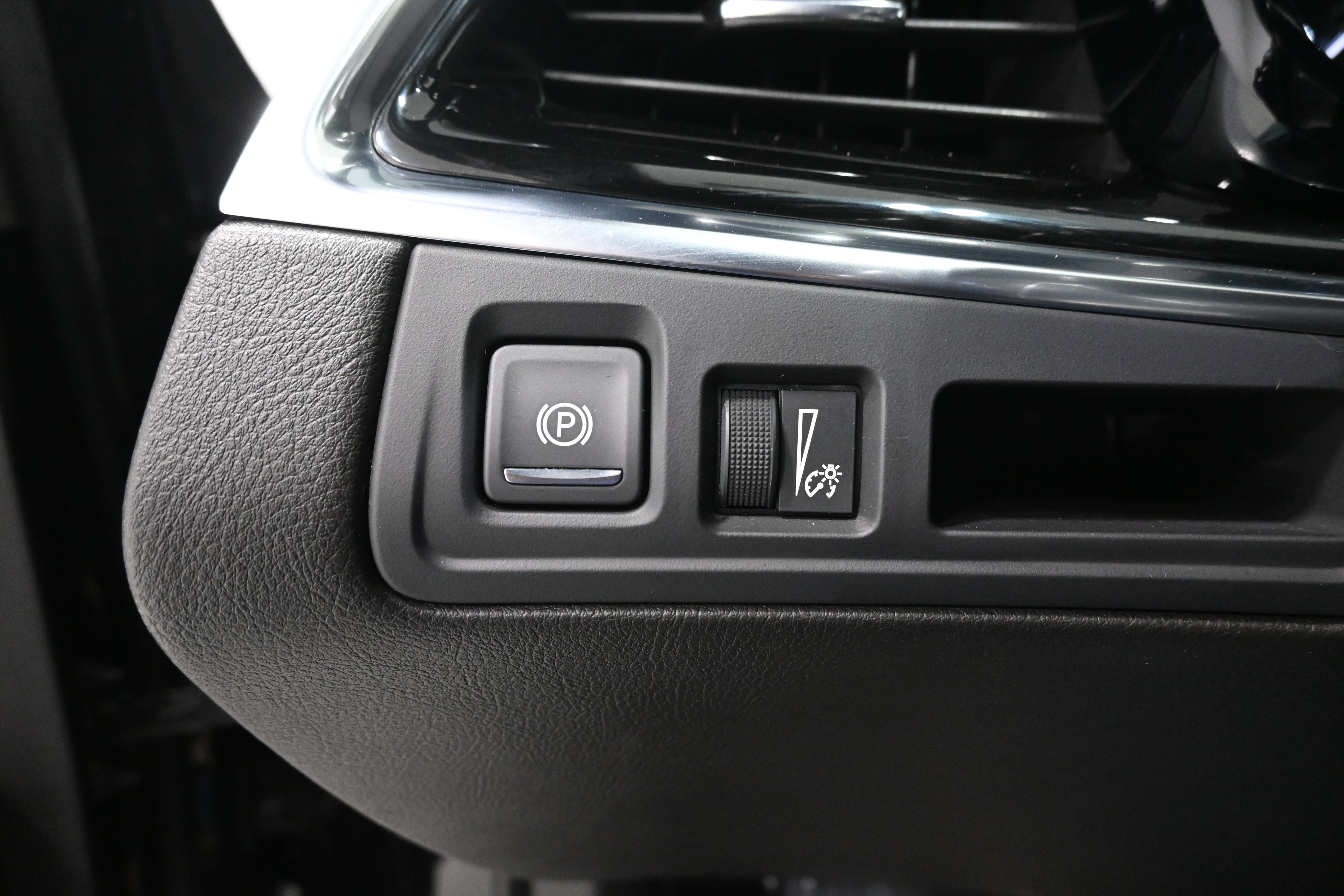 Used 2021 Cadillac XT6 Sport AWD/4WD image 6