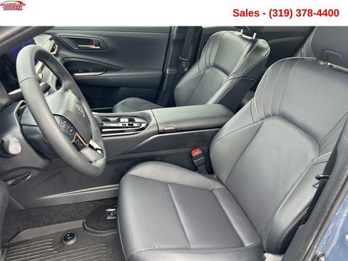 Used 2026 Toyota Crown Limited w/ Advanced Technology Package image 11