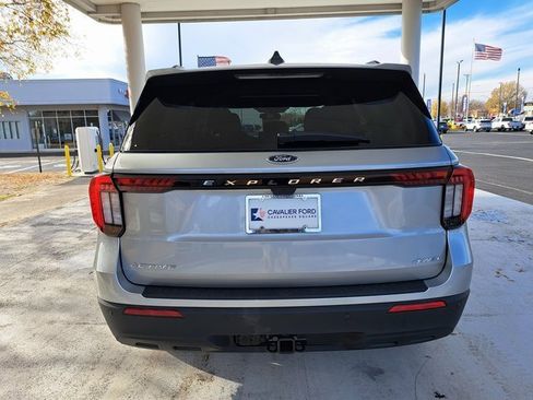 Certified 2025 Ford Explorer Active image 5