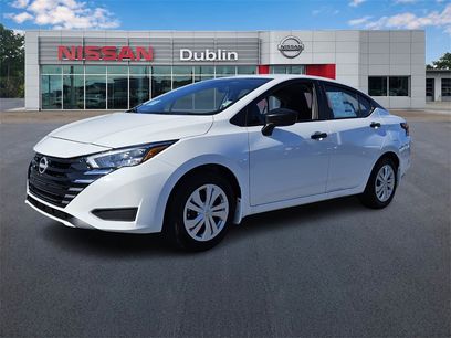 New 2025 Nissan Versa S w/ Trunk Package