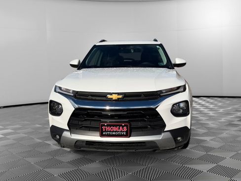 Used 2023 Chevrolet TrailBlazer LT w/ Convenience Package image 2