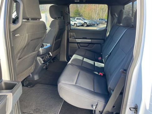 Certified 2022 Ford F150 XLT w/ Equipment Group 302A High image 18