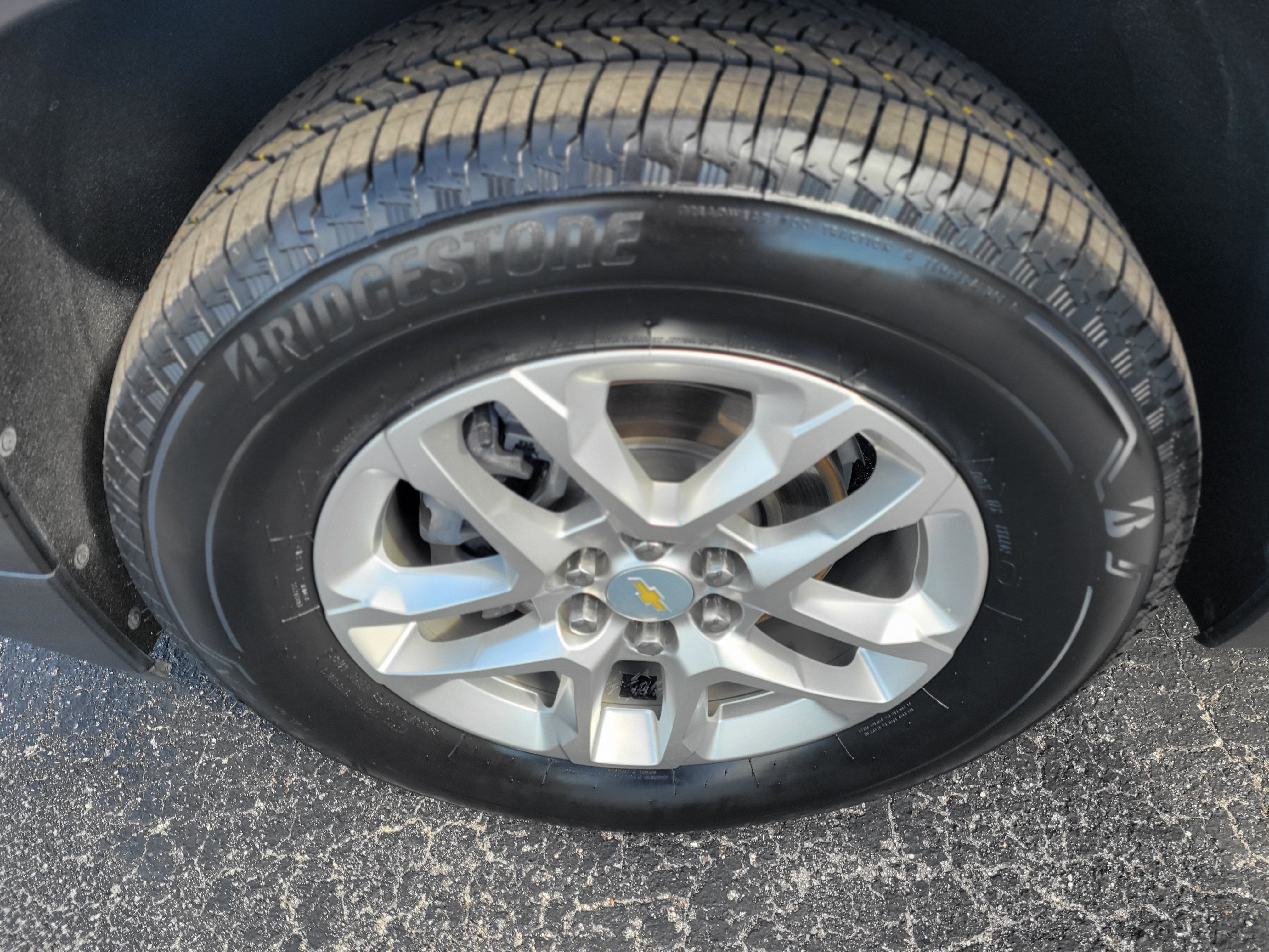 Certified 2023 Chevrolet Traverse LS FWD image 35