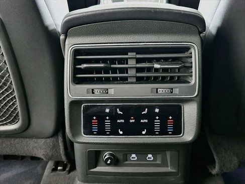 Certified 2023 Audi Q7 2.0T Premium Plus w/ Premium Plus Package AWD/4WD image 24