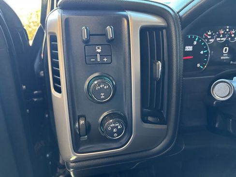 Used 2017 GMC Sierra 2500 Denali w/ Duramax Plus Package AWD/4WD image 21