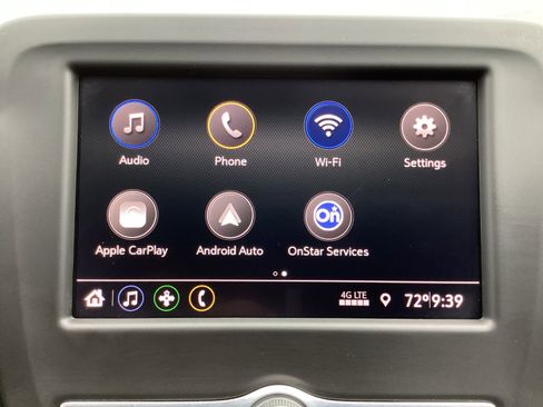 Used 2021 Chevrolet Equinox LT w/ LPO, Cargo Package image 5