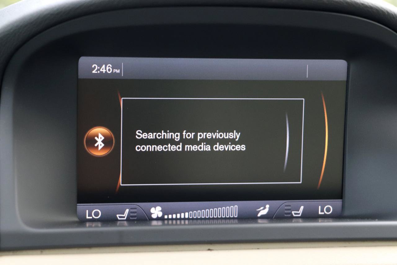 Used 2014 Volvo XC70 3.2 AWD/4WD image 21