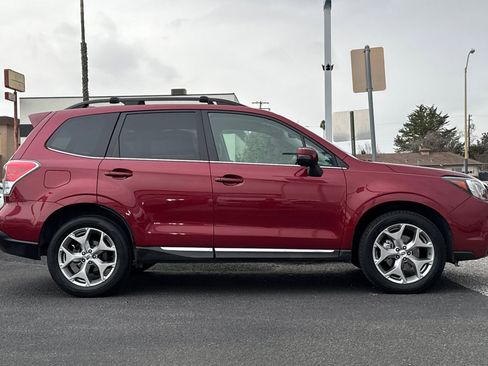 Used 2018 Subaru Forester 2.5i Touring w/ Popular Package #2 image 7