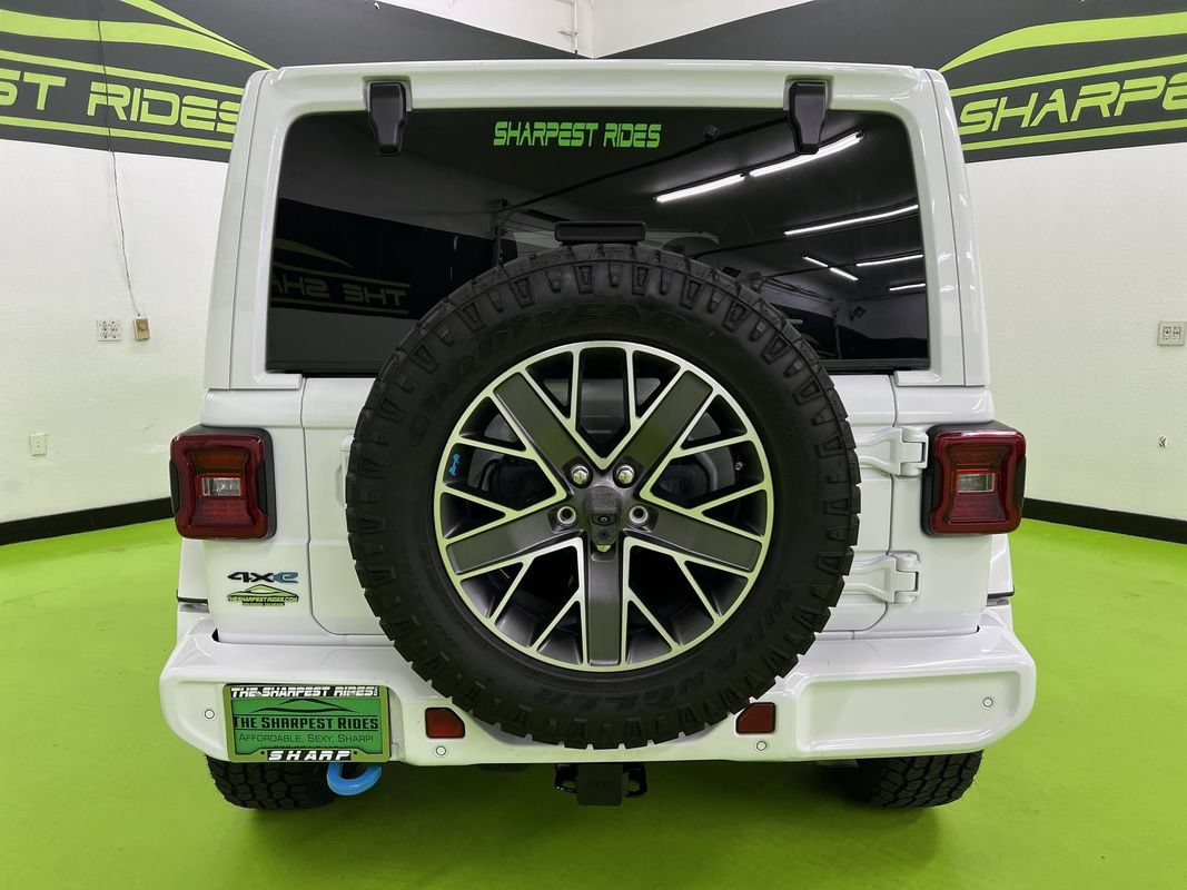 Used 2022 Jeep Wrangler Unlimited Sahara AWD/4WD image 8