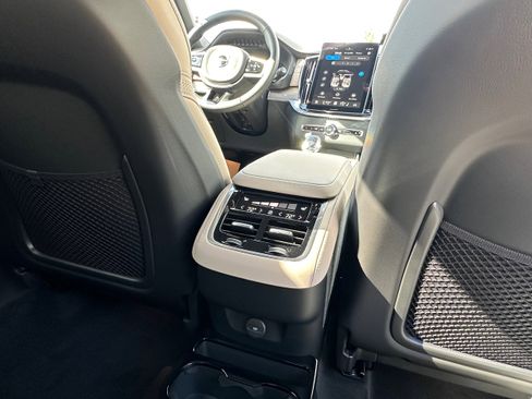 Used 2026 Volvo XC90 B6 Plus w/ Protection Package Premier image 12