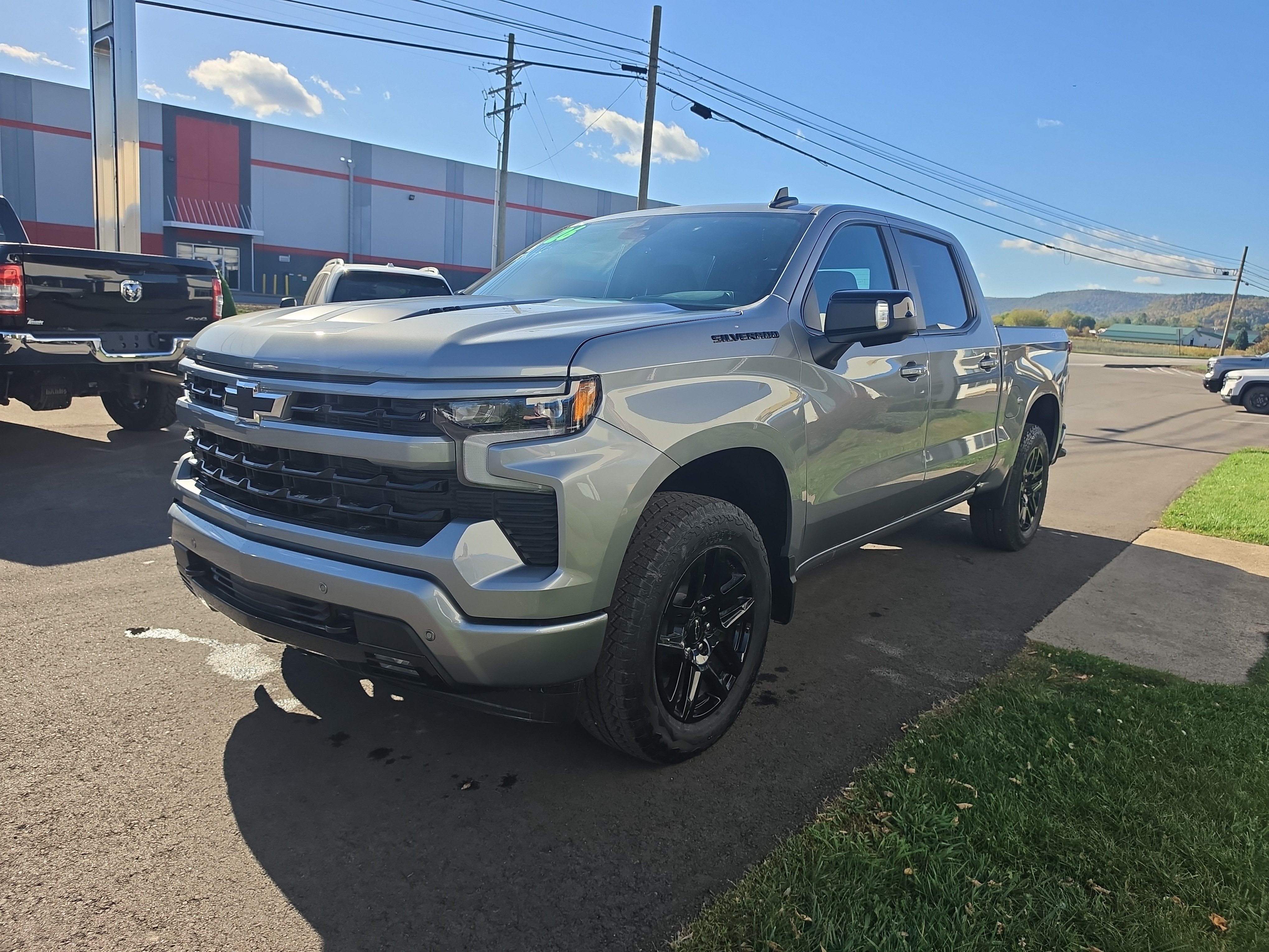 New 2026 Chevrolet Silverado 1500 RST w/ Rally Edition AWD/4WD image 8