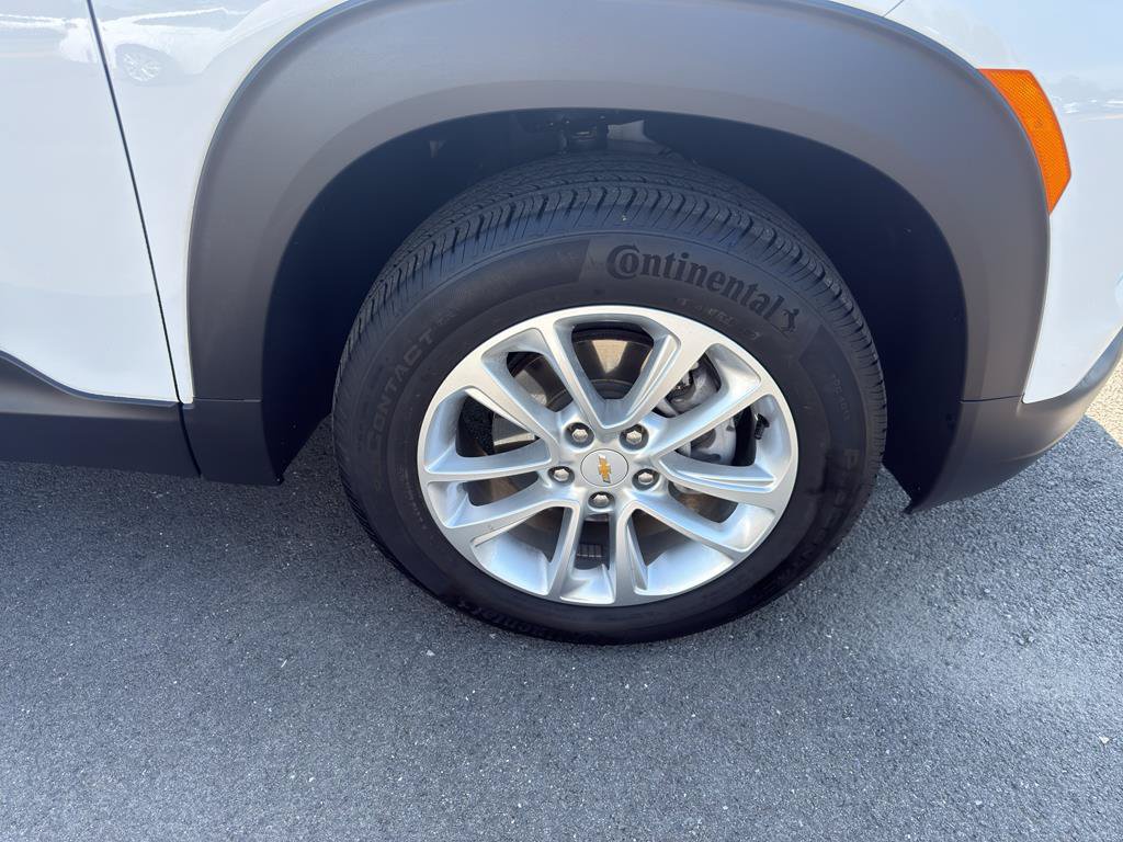 Used 2024 Chevrolet TrailBlazer LS w/ LS Convenience Package AWD/4WD image 26