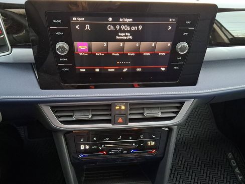 New 2026 Volkswagen Taos SEL image 9