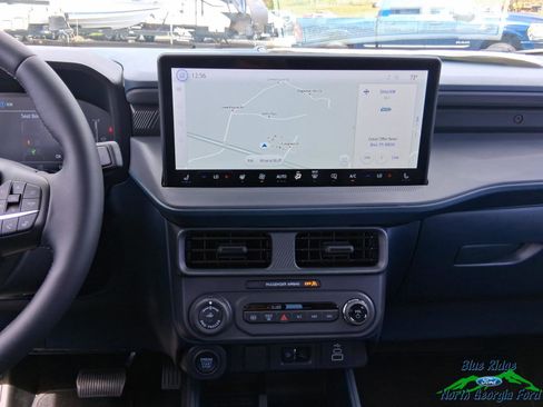 New 2025 Ford Maverick Lariat w/ Black Appearance Package image 17