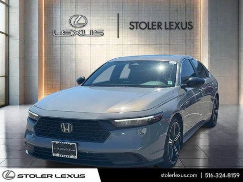 Used 2024 Honda Accord Sport image 3
