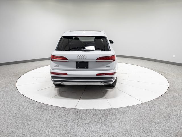 Used 2023 Audi Q7 3.0T Premium Plus w/ Premium Plus Package AWD/4WD image 33