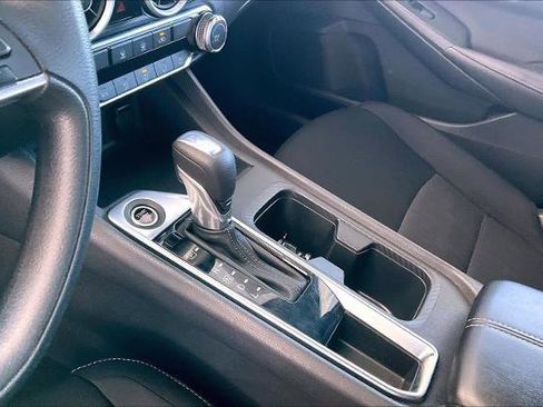 Certified 2024 Nissan Sentra SV image 16