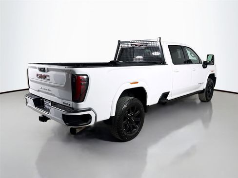 Used 2024 GMC Sierra 3500 AT4 w/ AT4 Premium Plus Package image 8