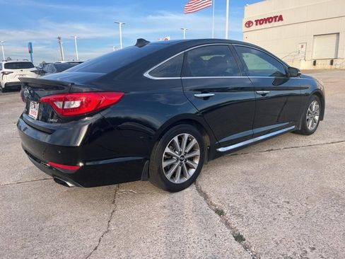 Used 2016 Hyundai Sonata Limited w/ Option Group 05 image 3