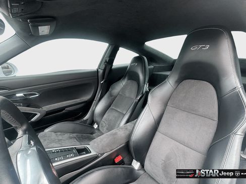 Used 2015 Porsche 911 GT3 w/ Sound Package Plus RWD image 10