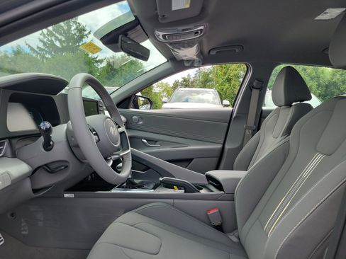 New 2025 Hyundai Elantra Sport w/ Cargo Package image 15