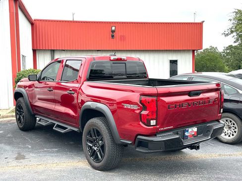 Used 2025 Chevrolet Colorado Trail Boss AWD/4WD image 5