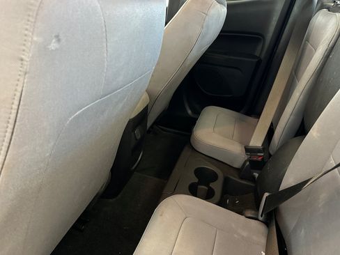 Used 2018 Chevrolet Colorado W/T w/ WT Convenience Package RWD image 12
