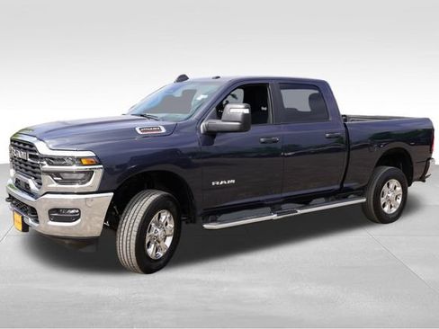 Certified 2026 RAM 2500 Big Horn AWD/4WD image 10