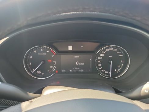 Certified 2023 Cadillac XT4 Sport w/ Sun And Sound Package AWD/4WD image 18