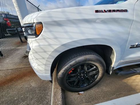 Used 2023 Chevrolet Silverado 1500 RST w/ Redline Edition RWD image 7