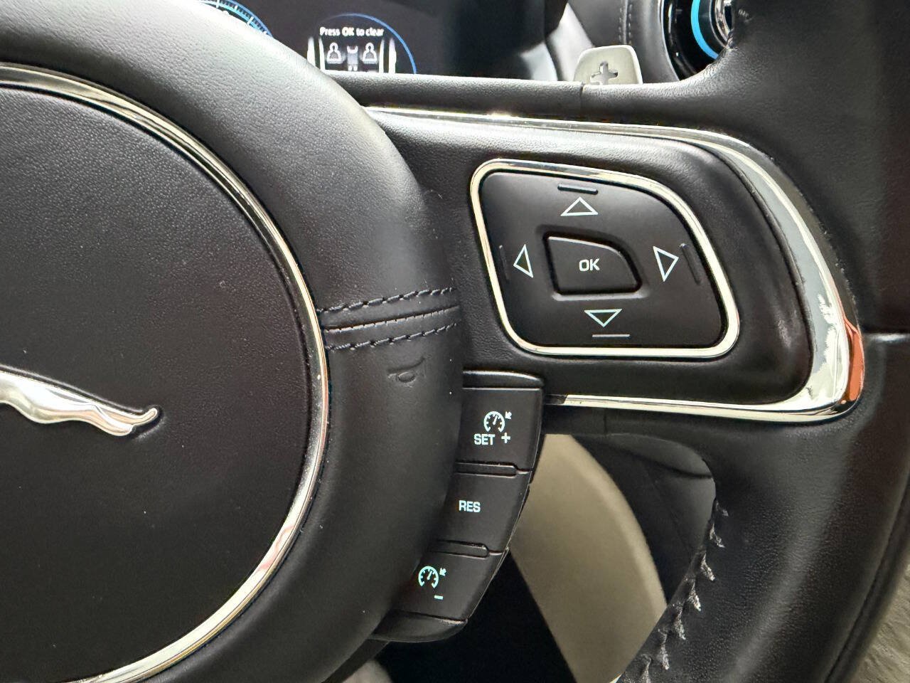 Used 2019 Jaguar XJ L Portfolio AWD/4WD image 24