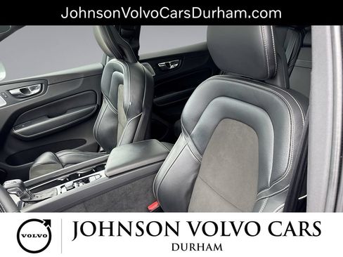 Used 2018 Volvo XC60 T6 R-Design w/ Convenience Package AWD/4WD image 13
