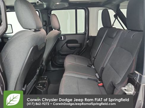 Certified 2025 Jeep Wrangler Unlimited Rubicon AWD/4WD image 28