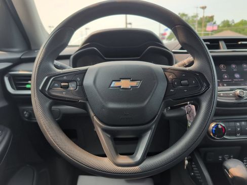 Used 2022 Chevrolet TrailBlazer LS FWD image 11