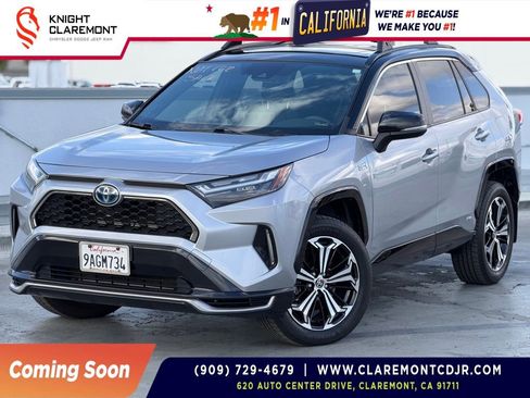 Used 2022 Toyota RAV4 XSE w/ Weather Package AWD/4WD image 1