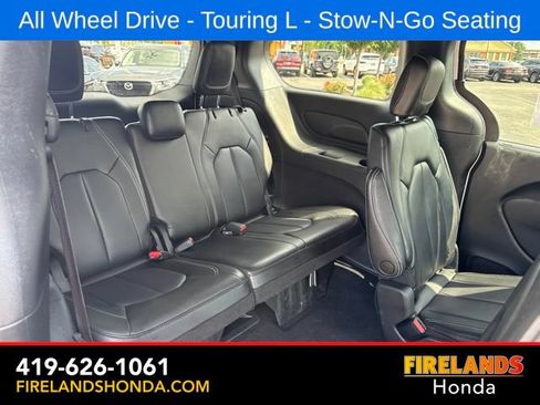 Used 2023 Chrysler Pacifica Touring-L w/ S Appearance Package AWD/4WD image 42
