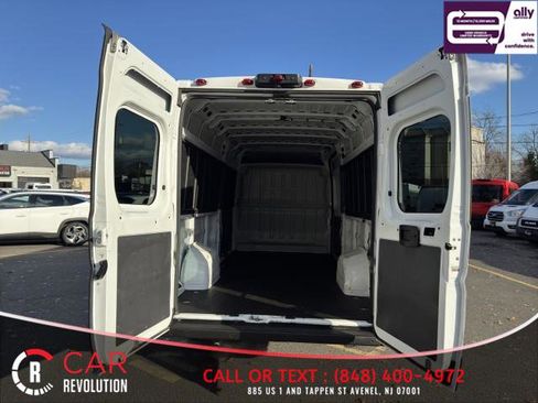 Used 2022 RAM ProMaster 3500 w/ Premium Convenience Group image 6